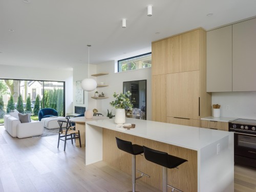 893 21St Avenue E, Vancouver, BC 