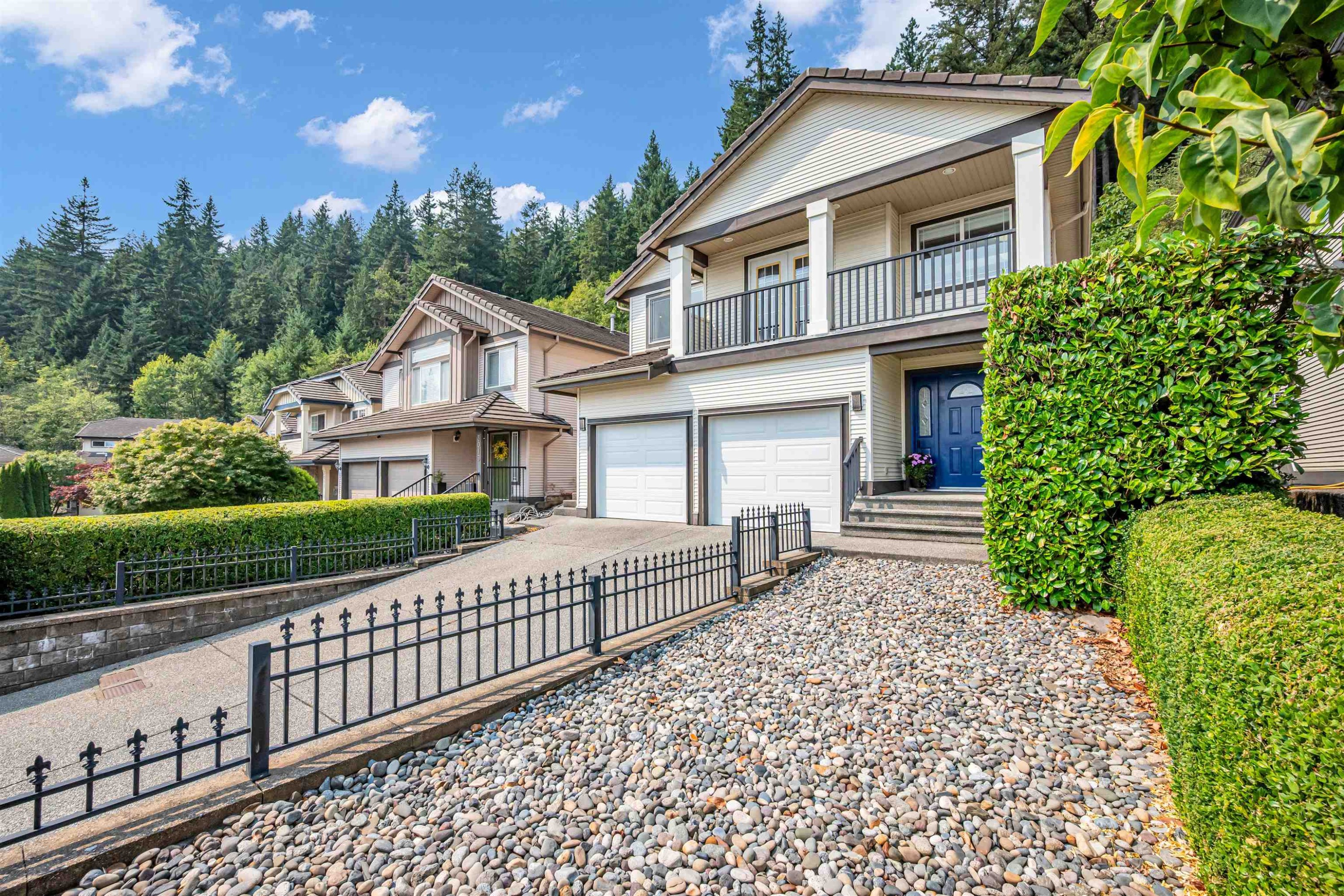 3017 Maplewood Court, Coquitlam, BC - Outdoor