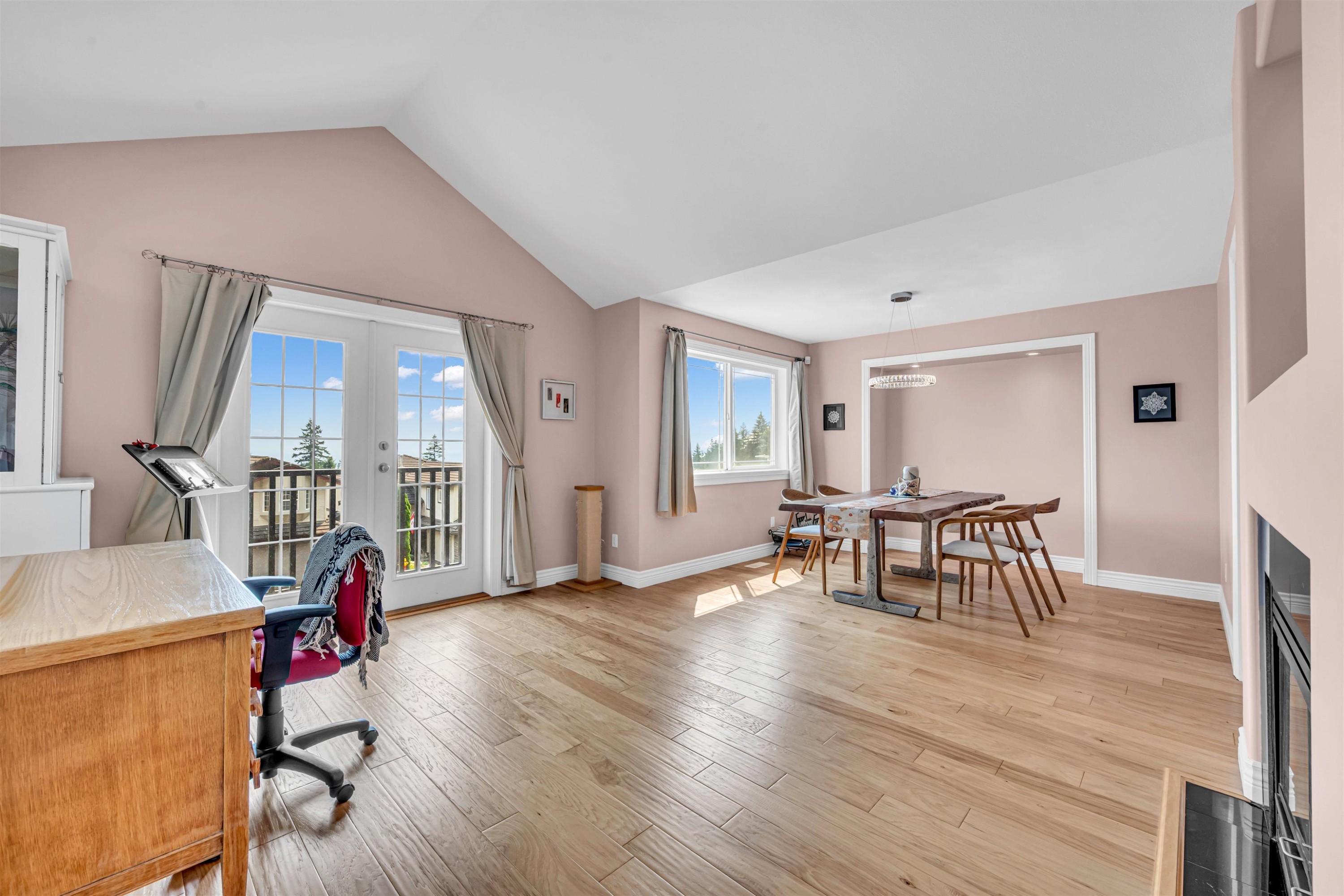3017 Maplewood Court, Coquitlam, BC - Indoor
