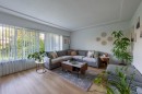 1209 Ridge Court, Coquitlam, BC  - Indoor Photo Showing Living Room 