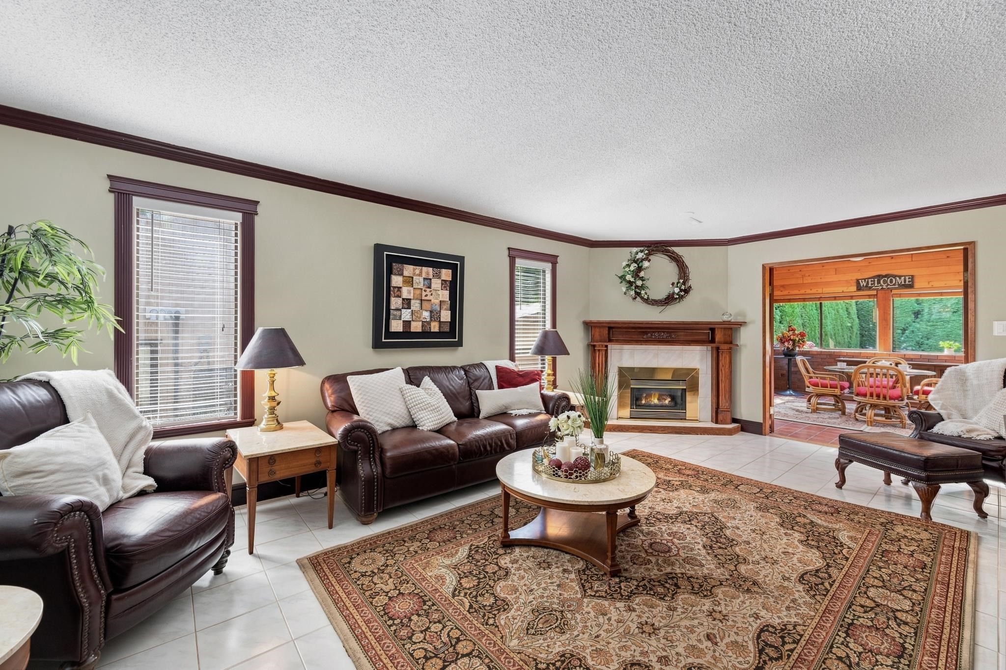 928 Merritt Street, Coquitlam, BC - Indoor Photo Showing Living Room With Fireplace