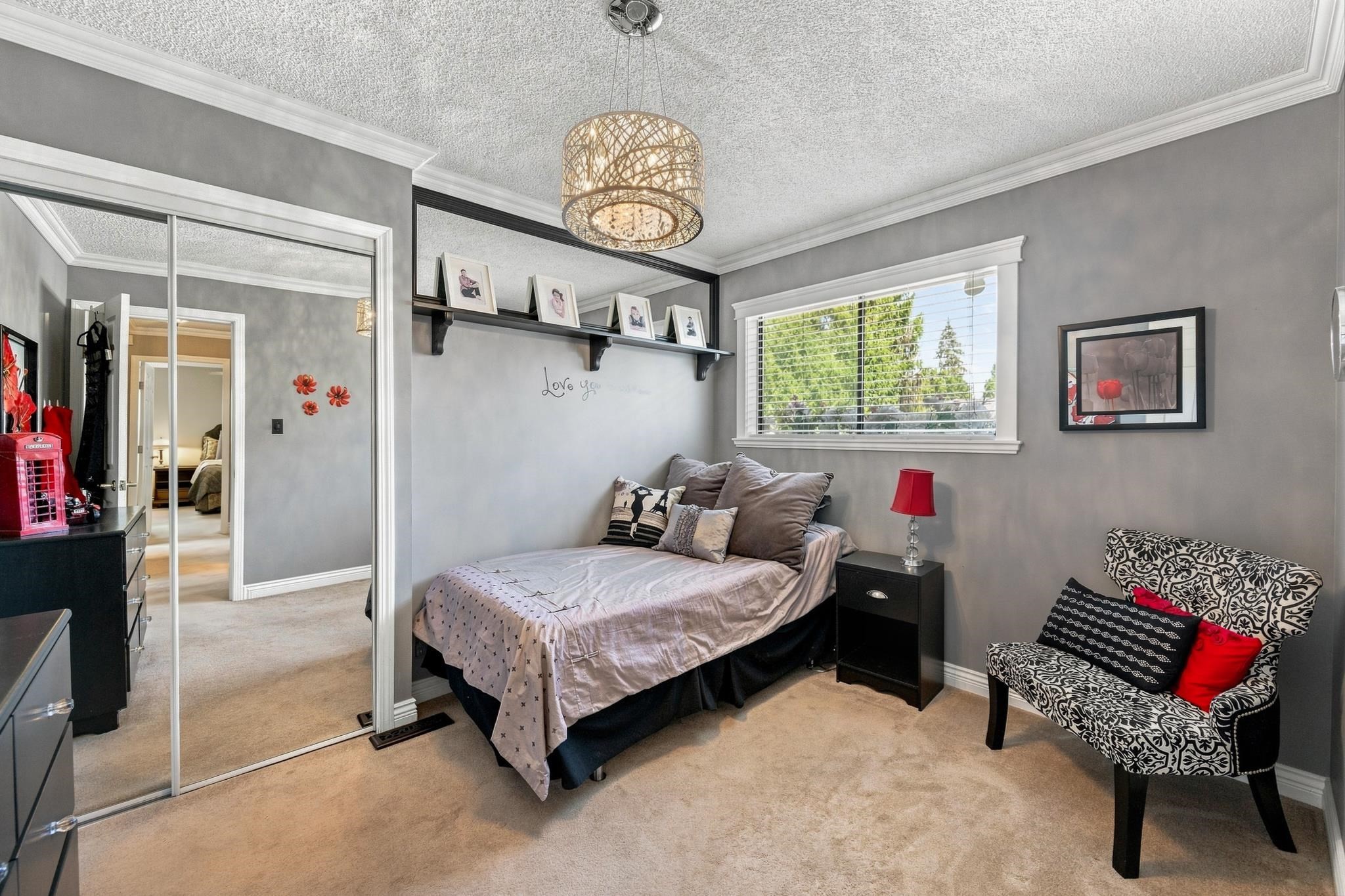 928 Merritt Street, Coquitlam, BC - Indoor Photo Showing Bedroom