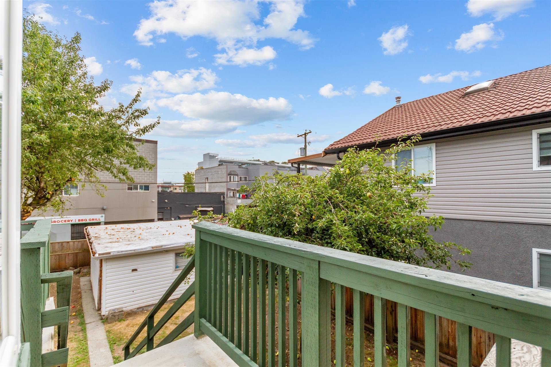 2119 30Th Avenue E, Vancouver, BC - Outdoor