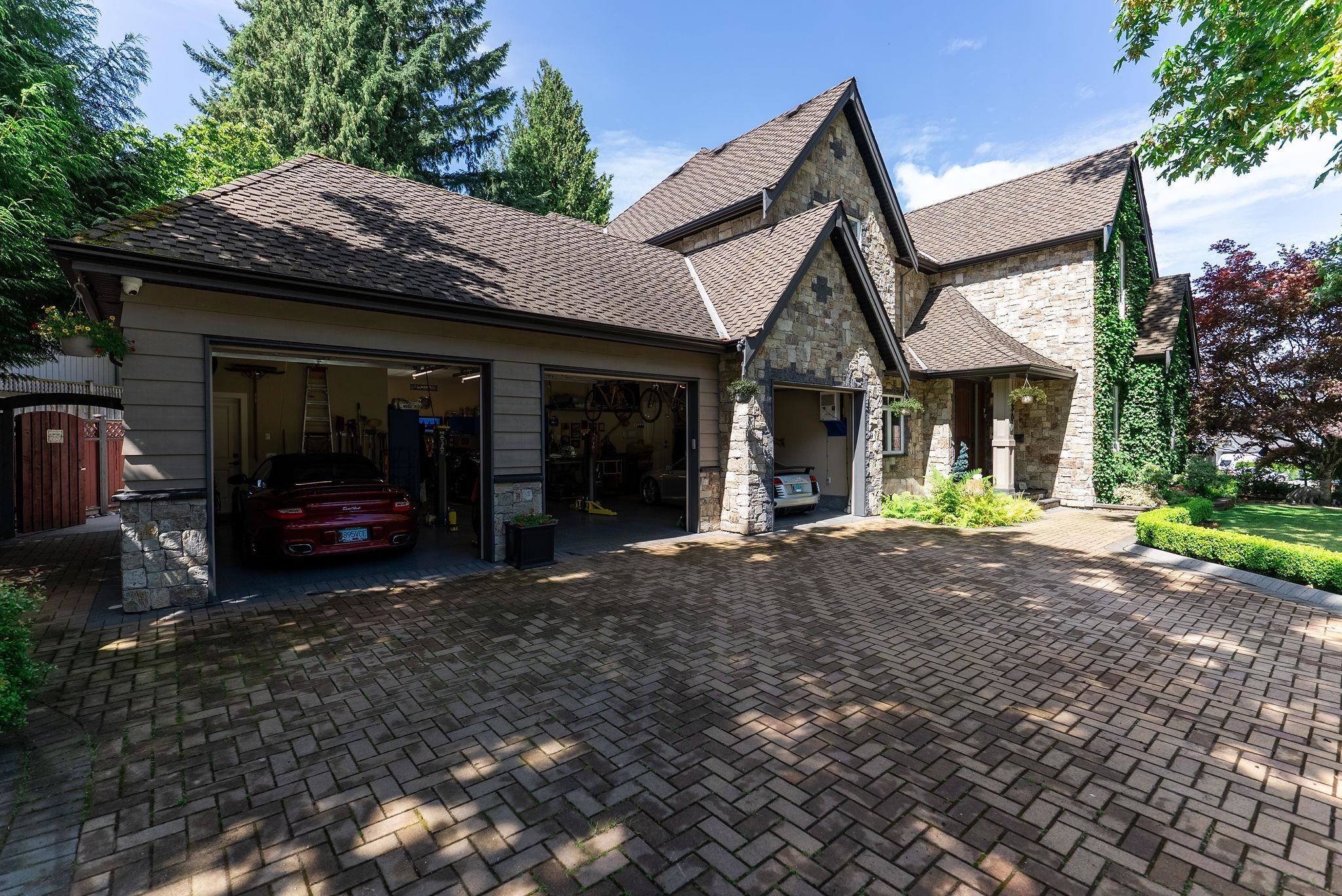 930 Selkirk Crescent, Coquitlam, BC - Outdoor