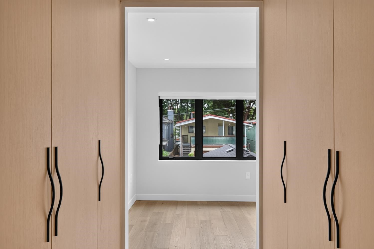 2-58 40Th Avenue E, Vancouver, BC - Indoor Photo Showing Other Room