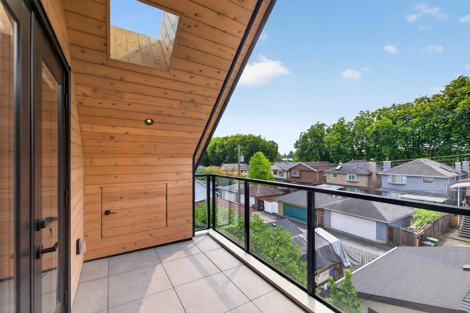 2-58 40Th Avenue E, Vancouver, BC - Outdoor With Exterior