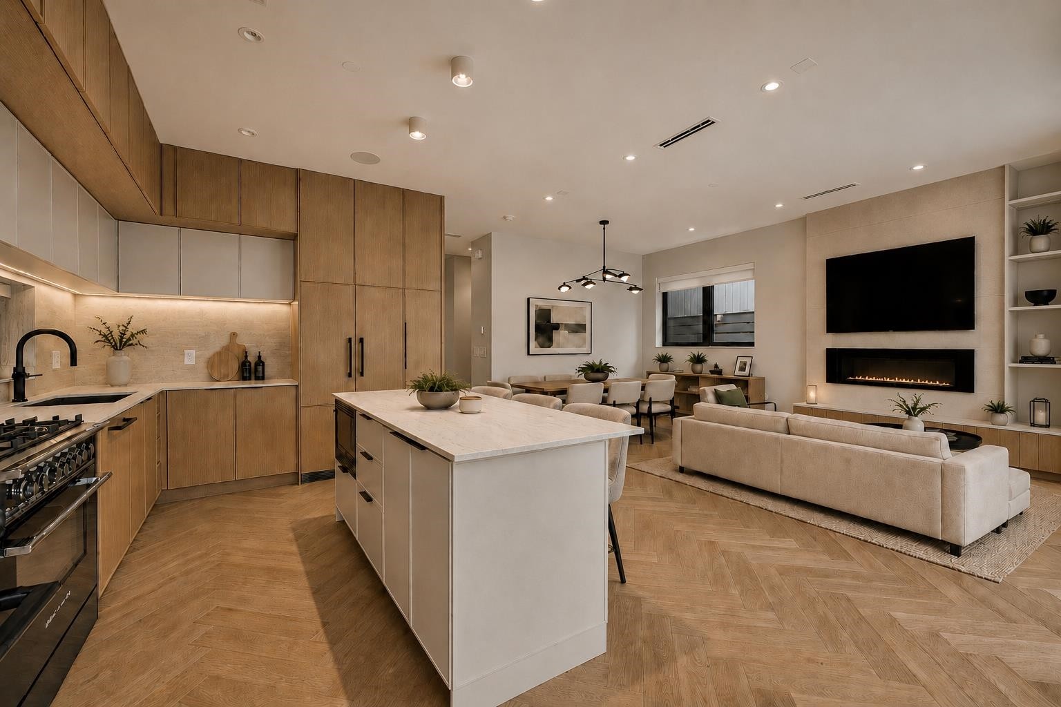 2-58 40Th Avenue E, Vancouver, BC - Indoor Photo Showing Kitchen With Upgraded Kitchen