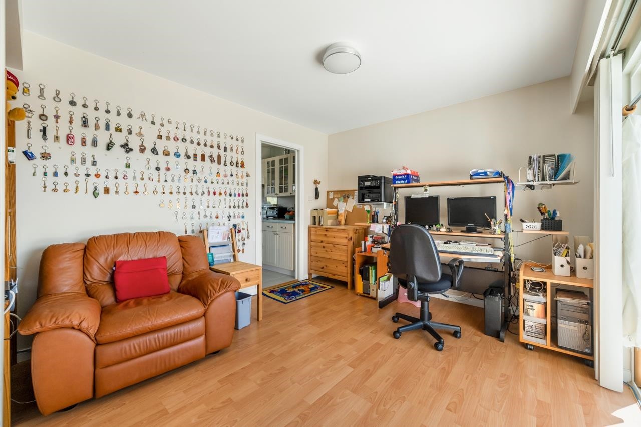 9551 Snowdon Avenue, Richmond, BC - Indoor Photo Showing Office