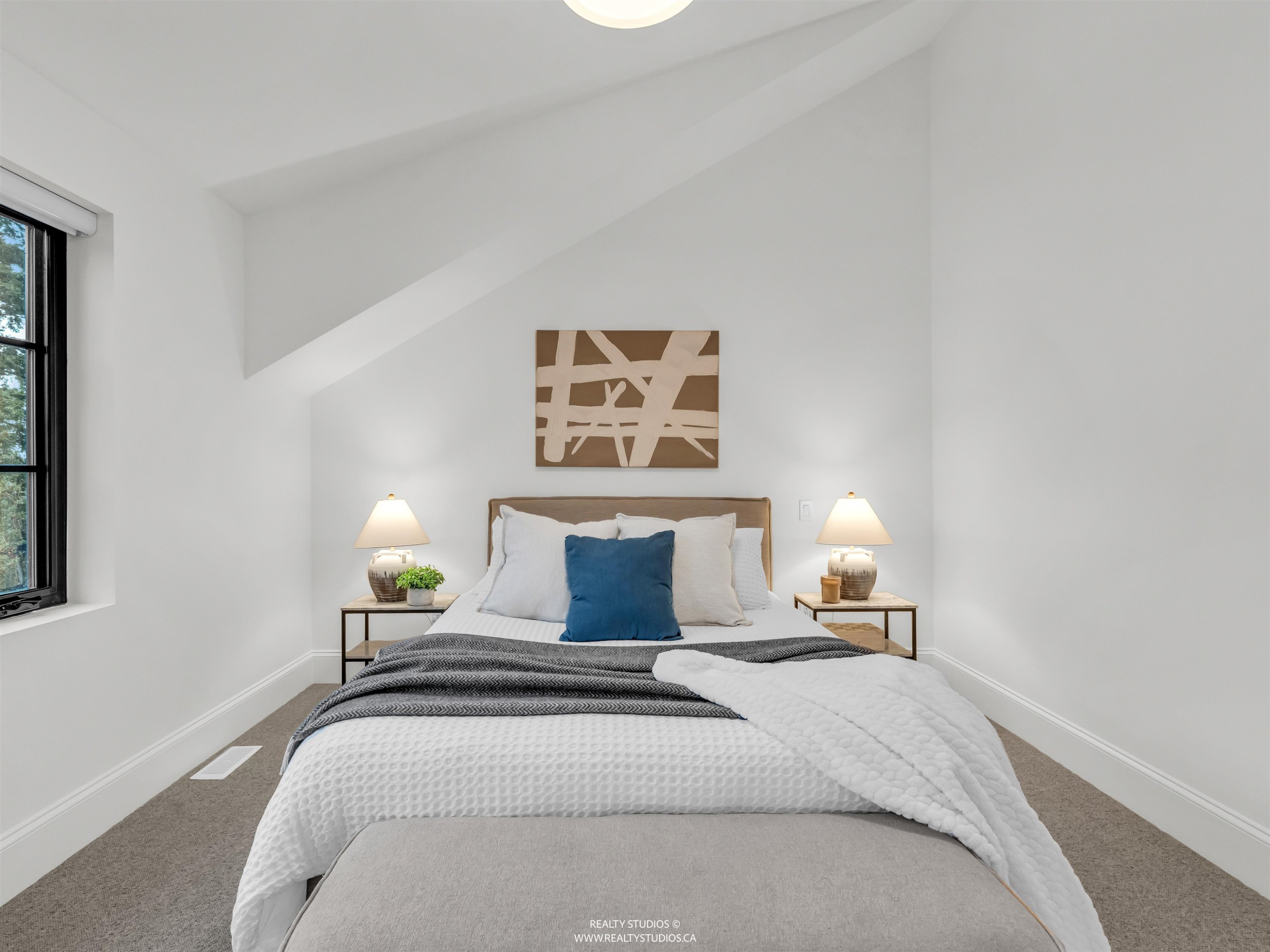 4090 Maple Crescent, Vancouver, BC - Indoor Photo Showing Bedroom