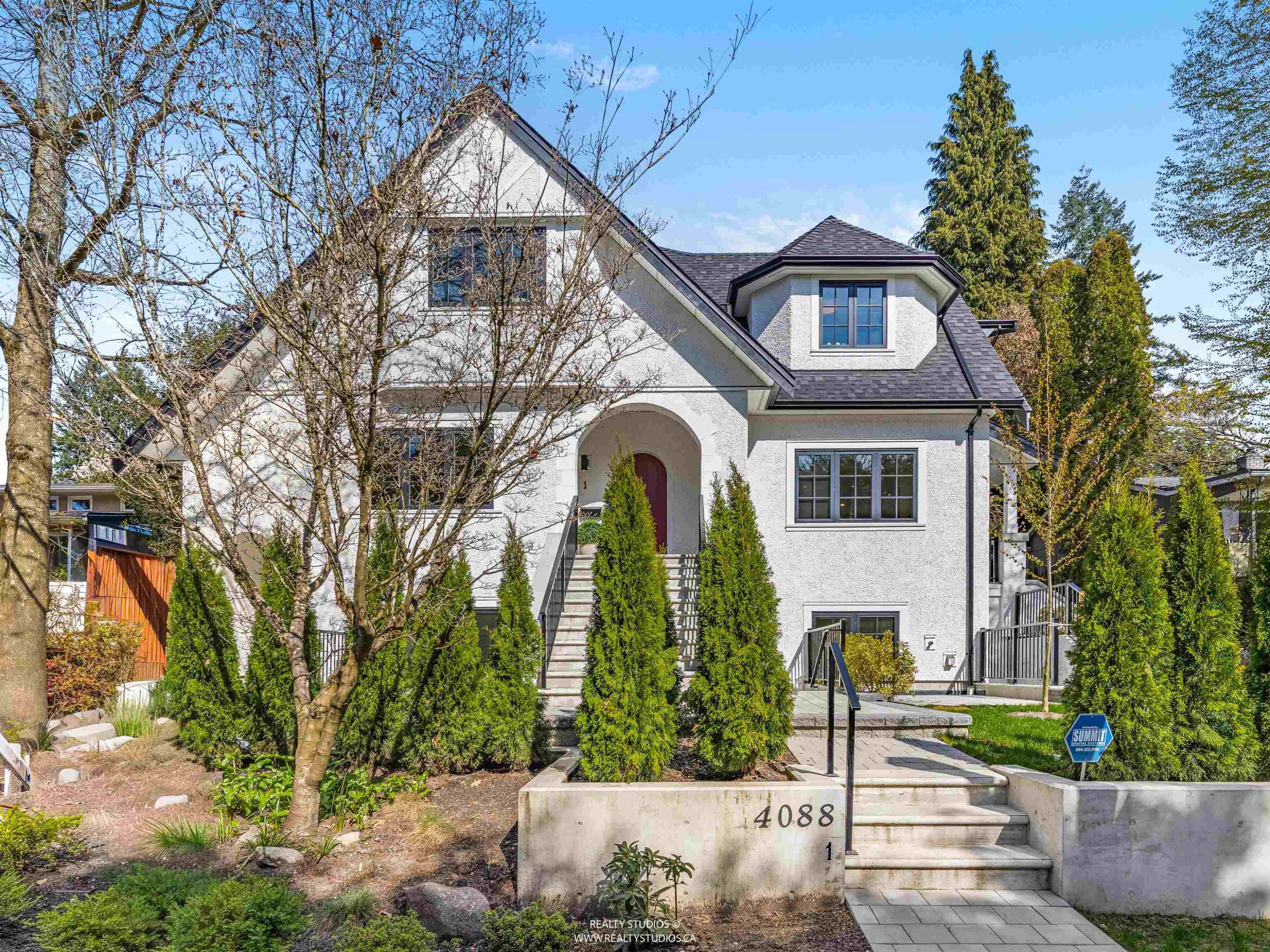 4090 Maple Crescent, Vancouver, BC - Outdoor