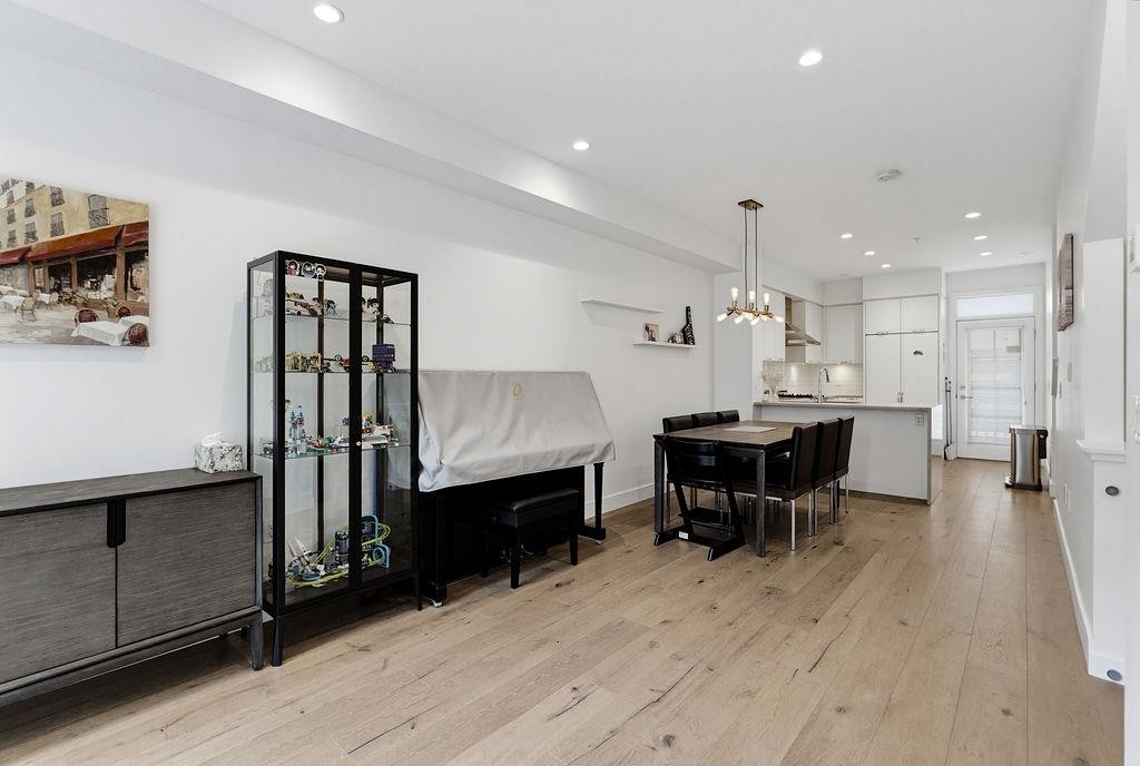 8123 Shaughnessy Street, Vancouver, BC - Indoor