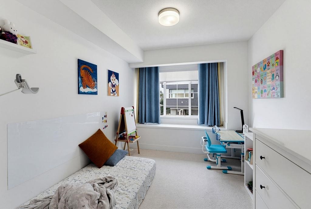 8123 Shaughnessy Street, Vancouver, BC - Indoor Photo Showing Bedroom