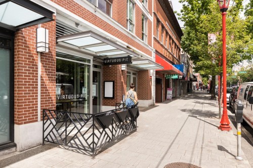 807-231 Pender Street E, Vancouver, BC - Outdoor