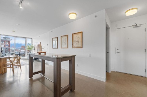 807-231 Pender Street E, Vancouver, BC - Indoor