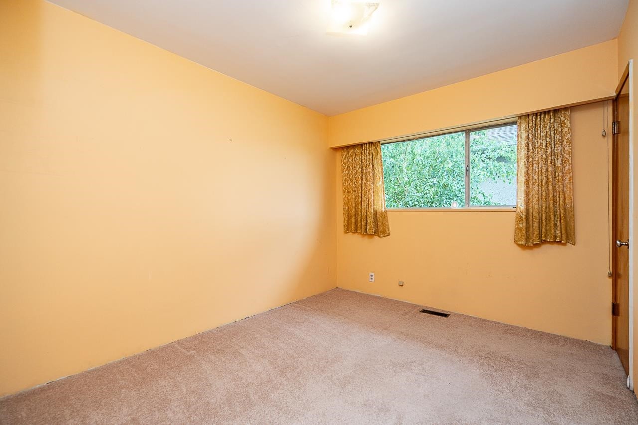 5326 Fleming Street, Vancouver, BC - Indoor Photo Showing Other Room
