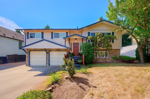 19852 116a Avenue  Pitt Meadows, BC V3Y 1N8