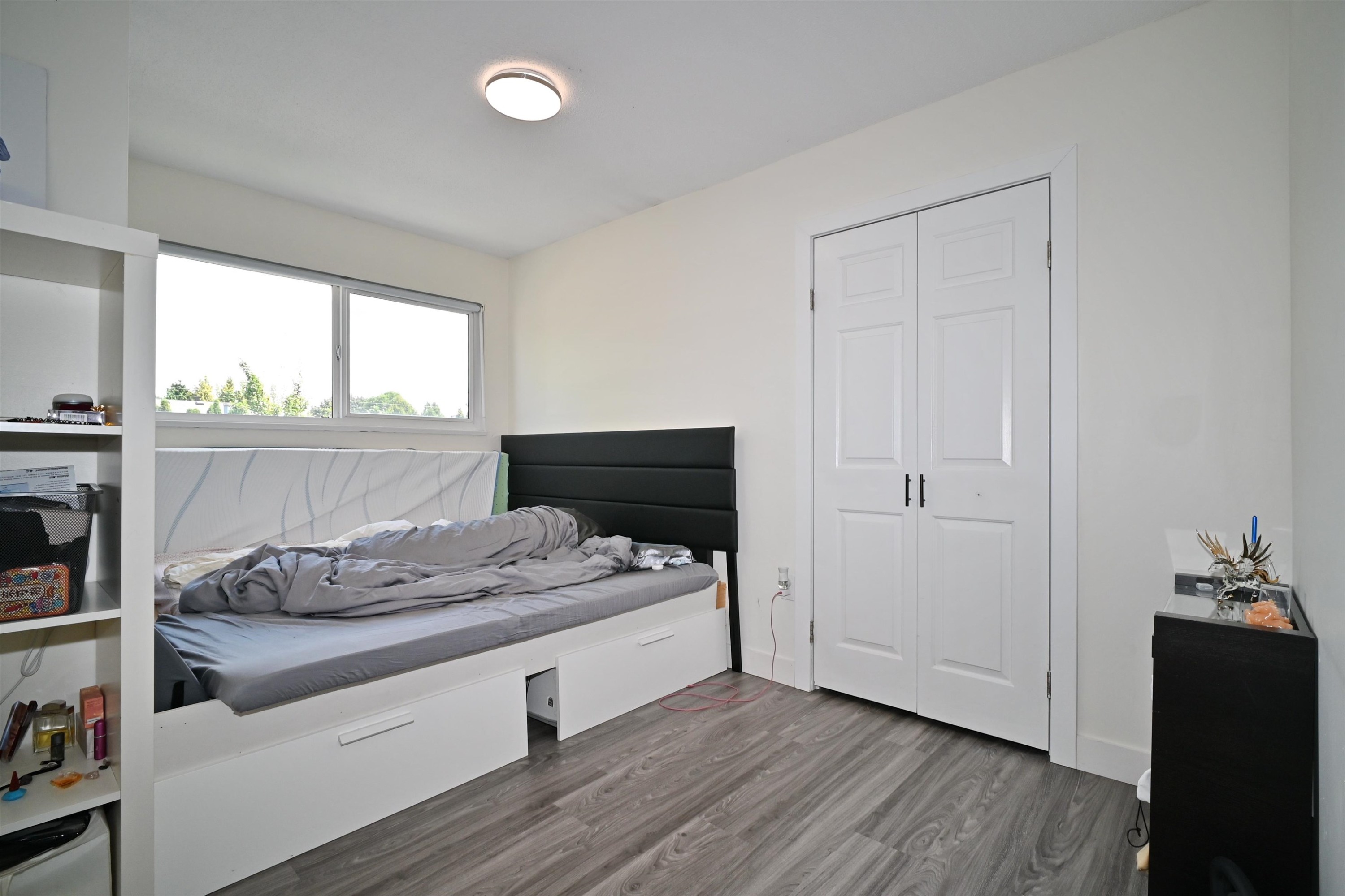 7531 Gilbert Road, Richmond, BC - Indoor Photo Showing Bedroom