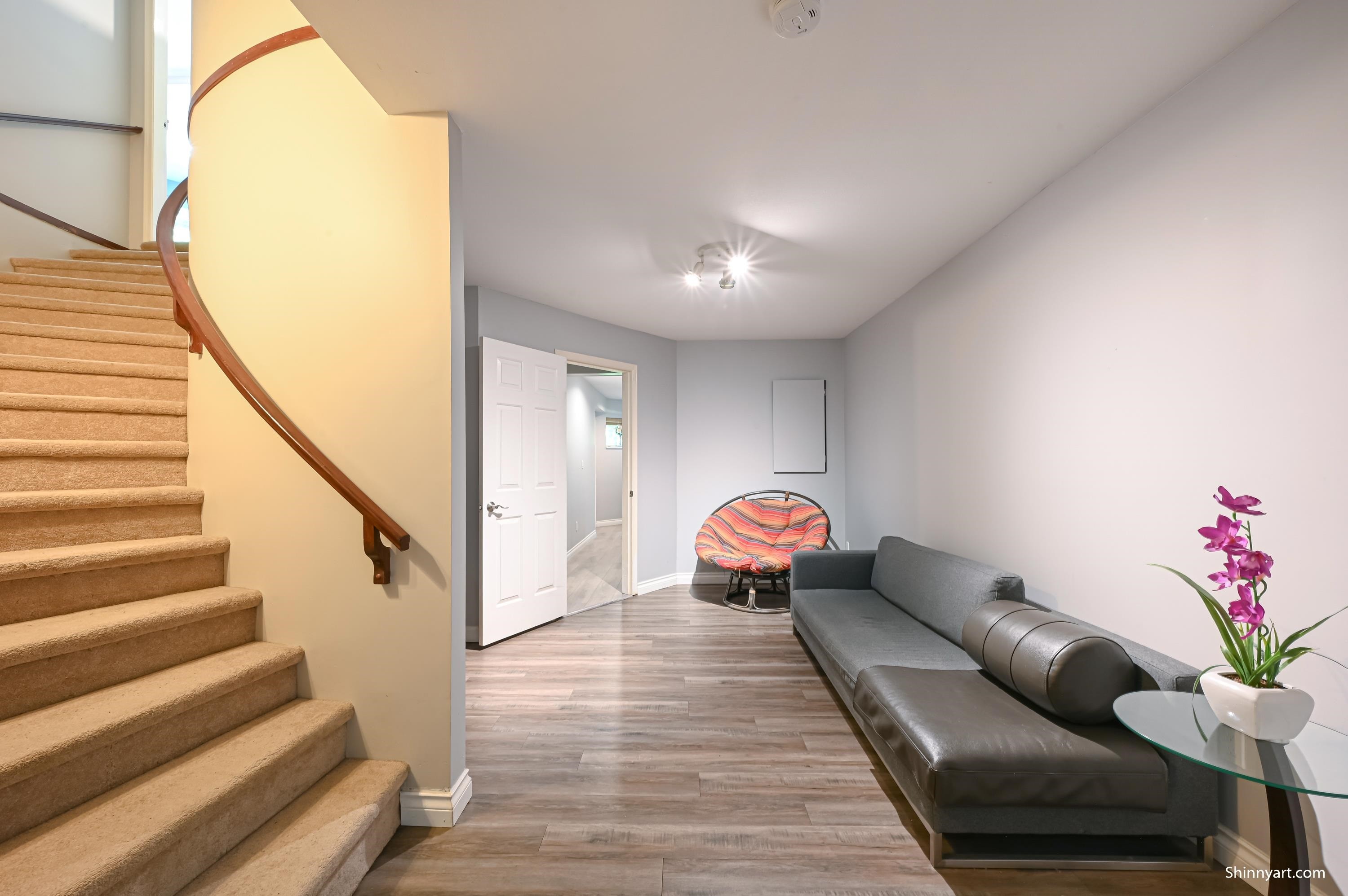 6339 Canada Way, Burnaby, BC - Indoor Photo Showing Other Room