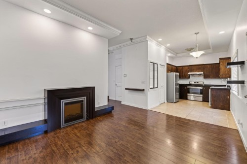 187 Warrick Street, Coquitlam, BC - Indoor Photo Showing Kitchen