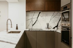 407-1455 Robson Street Vancouver, BC V6G 1C1