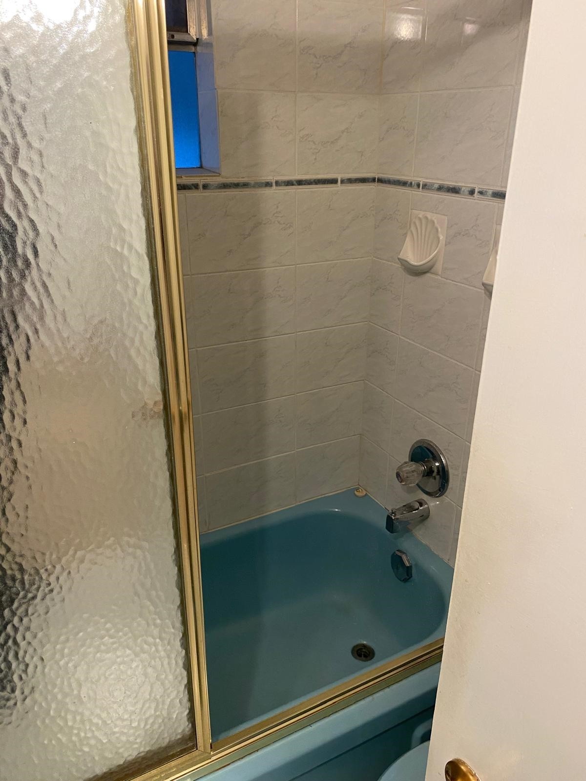 2130 Craigen Avenue, Coquitlam, BC - Indoor Photo Showing Bathroom