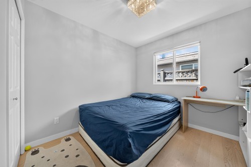 10360 Hall Avenue, Richmond, BC - Indoor Photo Showing Bedroom