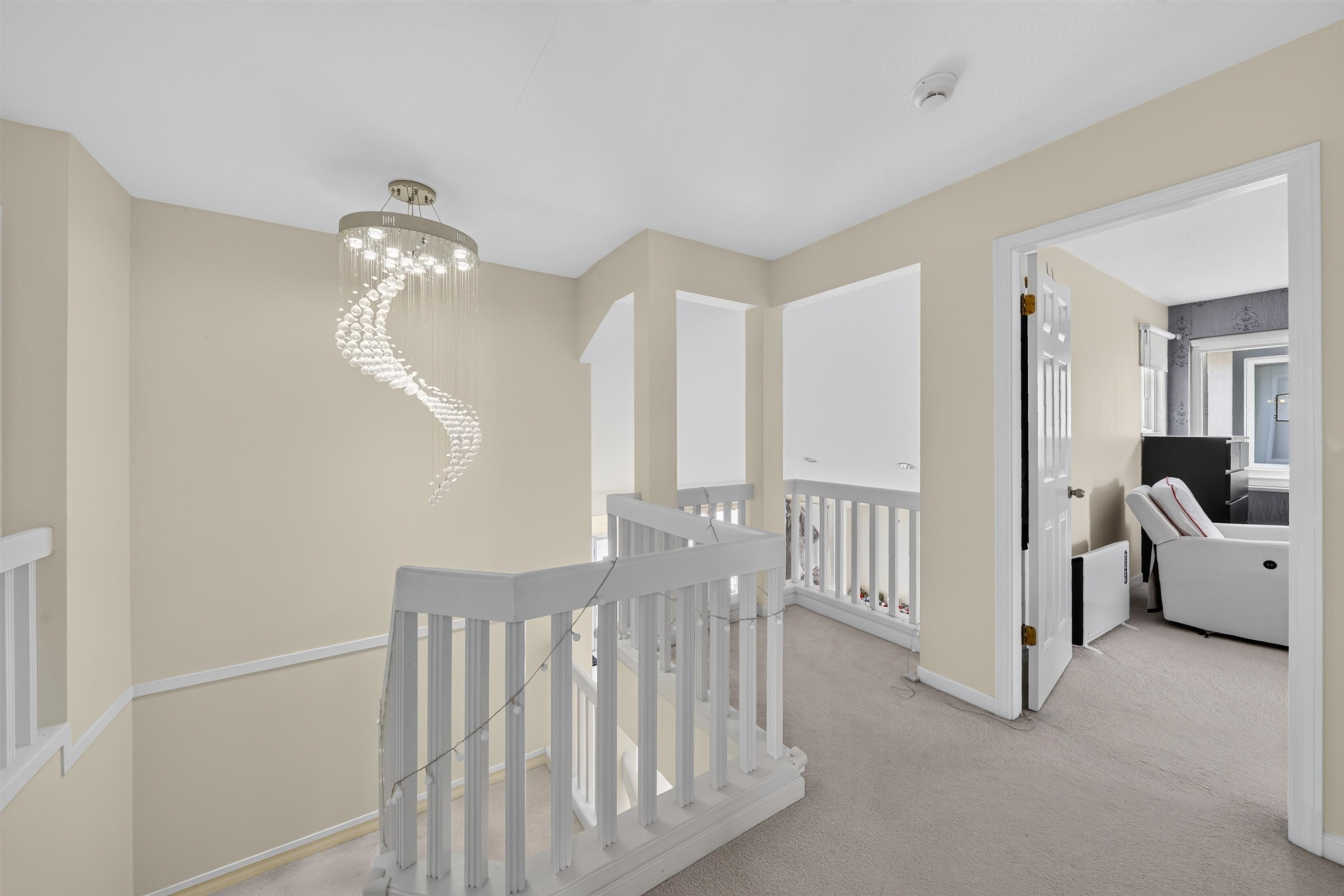10360 Hall Avenue, Richmond, BC - Indoor Photo Showing Other Room