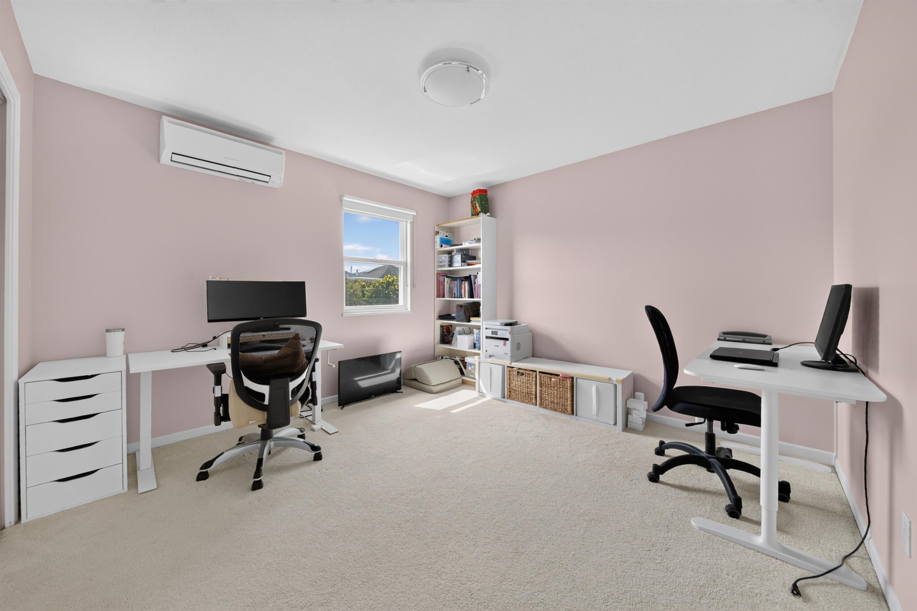 10360 Hall Avenue, Richmond, BC - Indoor Photo Showing Office