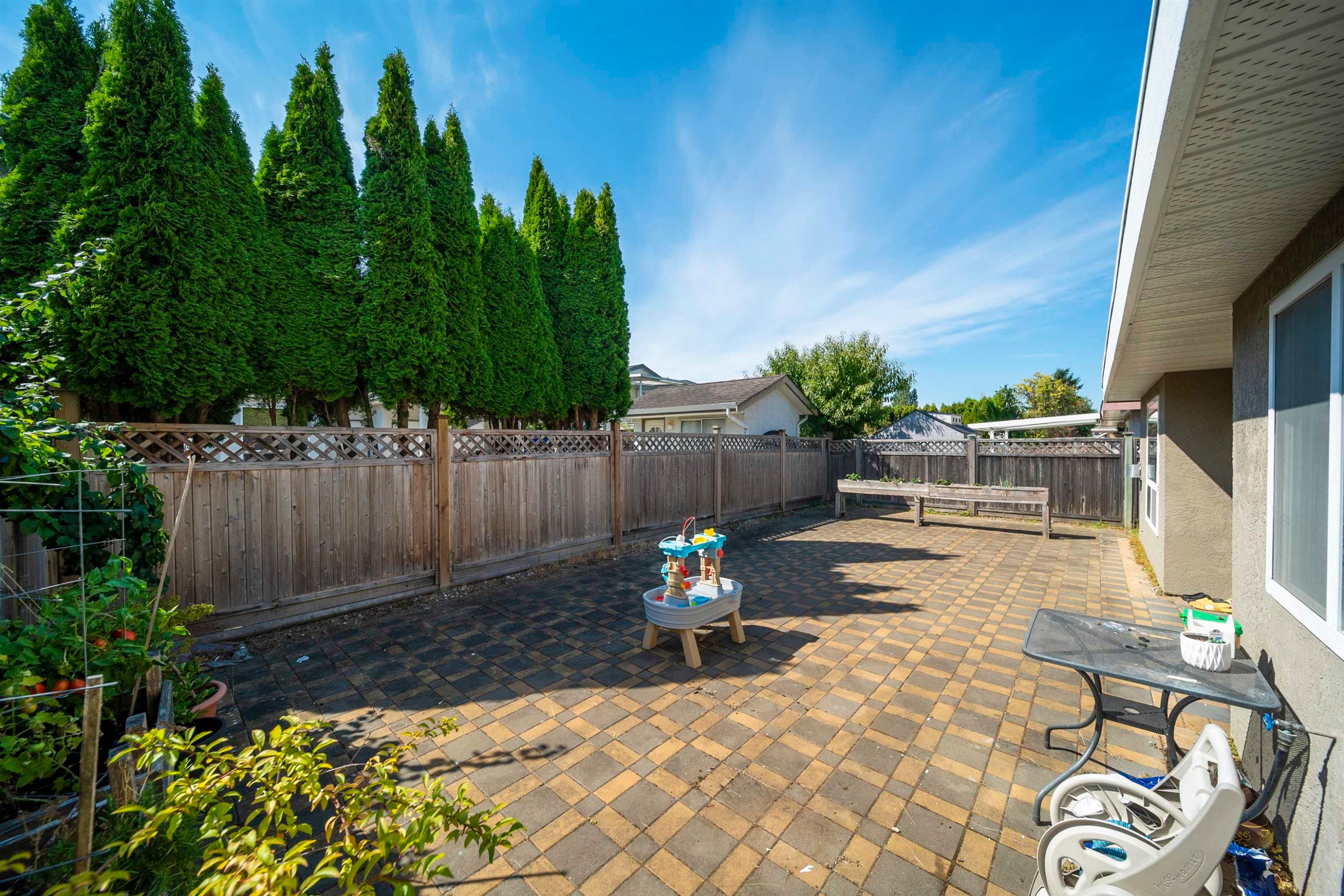 10360 Hall Avenue, Richmond, BC - Outdoor