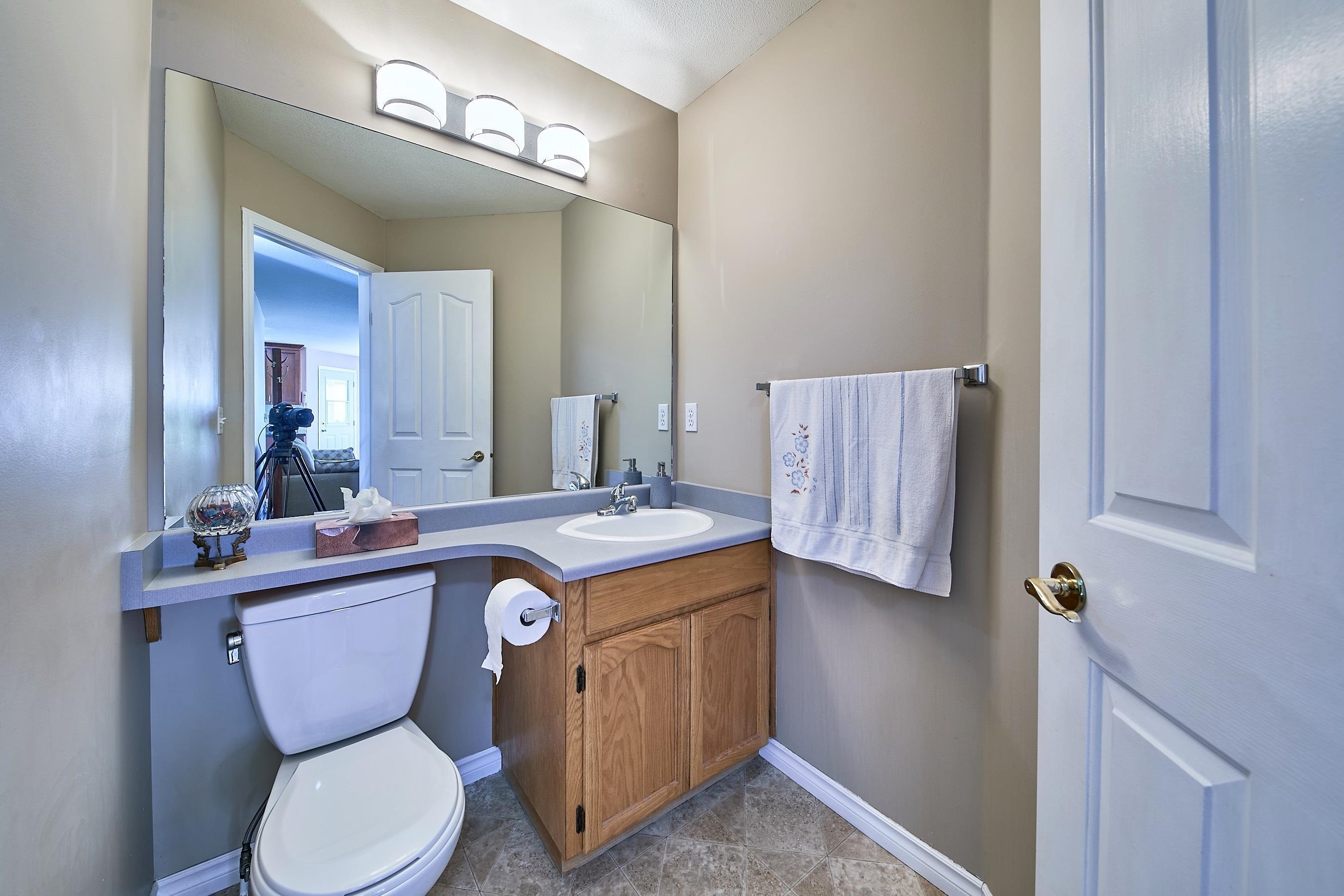 2944 Valleyvista Drive, Coquitlam, BC - Indoor Photo Showing Bathroom