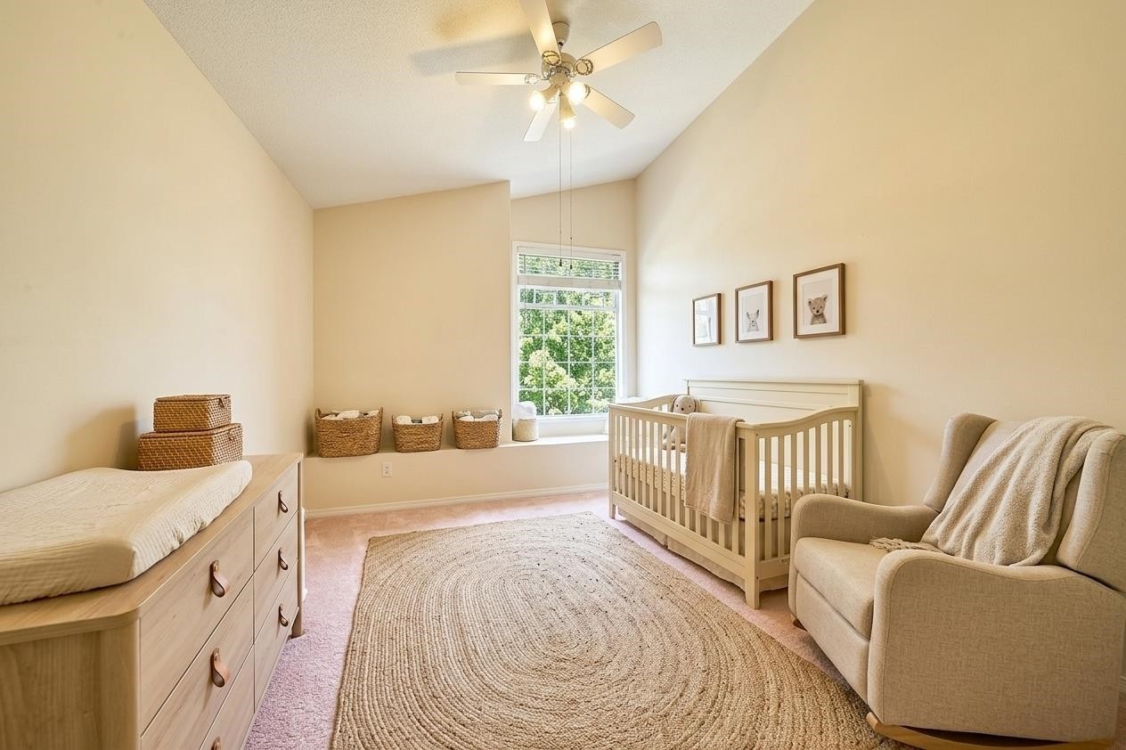 2944 Valleyvista Drive, Coquitlam, BC - Indoor Photo Showing Bedroom