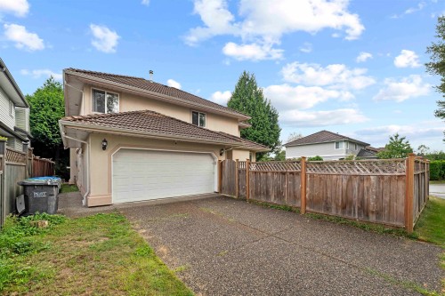887 Riverside Drive, Port Coquitlam, BC 
