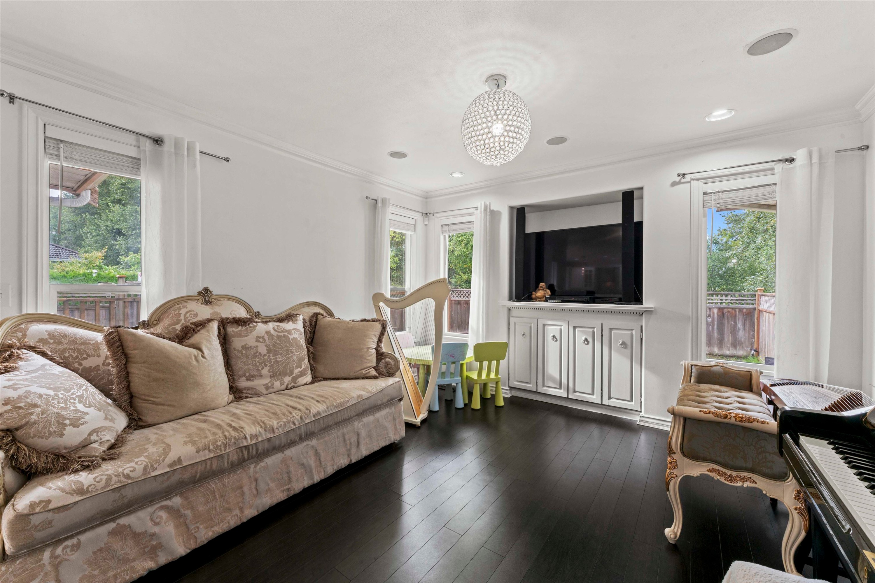 887 Riverside Drive, Port Coquitlam, BC