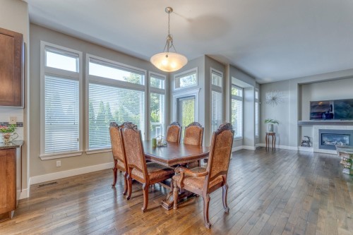 1338 Fifeshire Street, Coquitlam, BC - Indoor Photo Showing Dining Room With Fireplace
