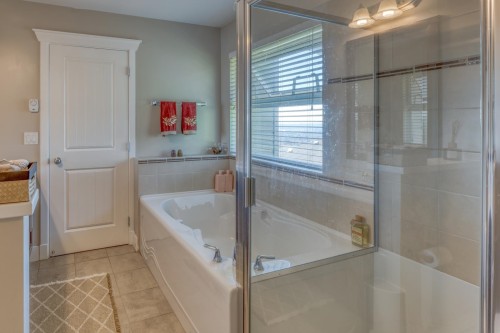 1338 Fifeshire Street, Coquitlam, BC - Indoor Photo Showing Bathroom