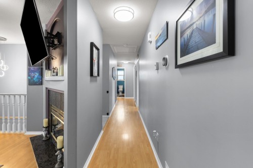 1728 Pekrul Place, Port Coquitlam, BC - Indoor Photo Showing Other Room