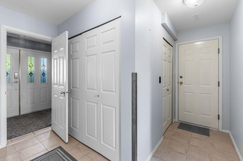 1728 Pekrul Place, Port Coquitlam, BC - Indoor Photo Showing Other Room