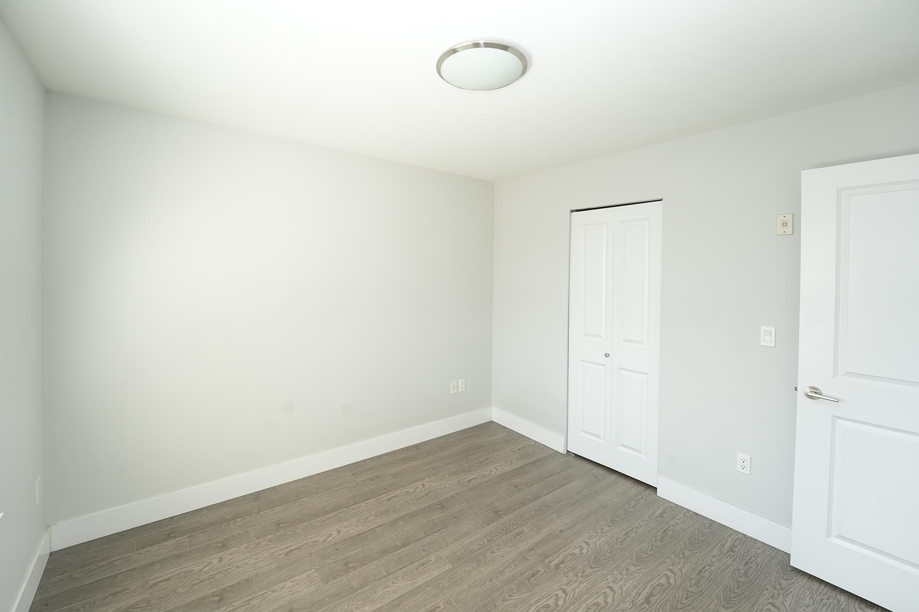 403-2408 Broadway E, Vancouver, BC - Indoor Photo Showing Other Room