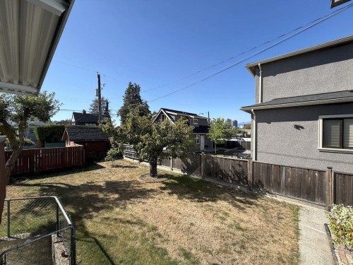 5885 Lincoln Street, Vancouver, BC 