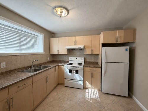 5885 Lincoln Street, Vancouver, BC 