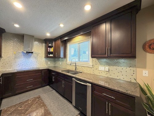 5885 Lincoln Street, Vancouver, BC 