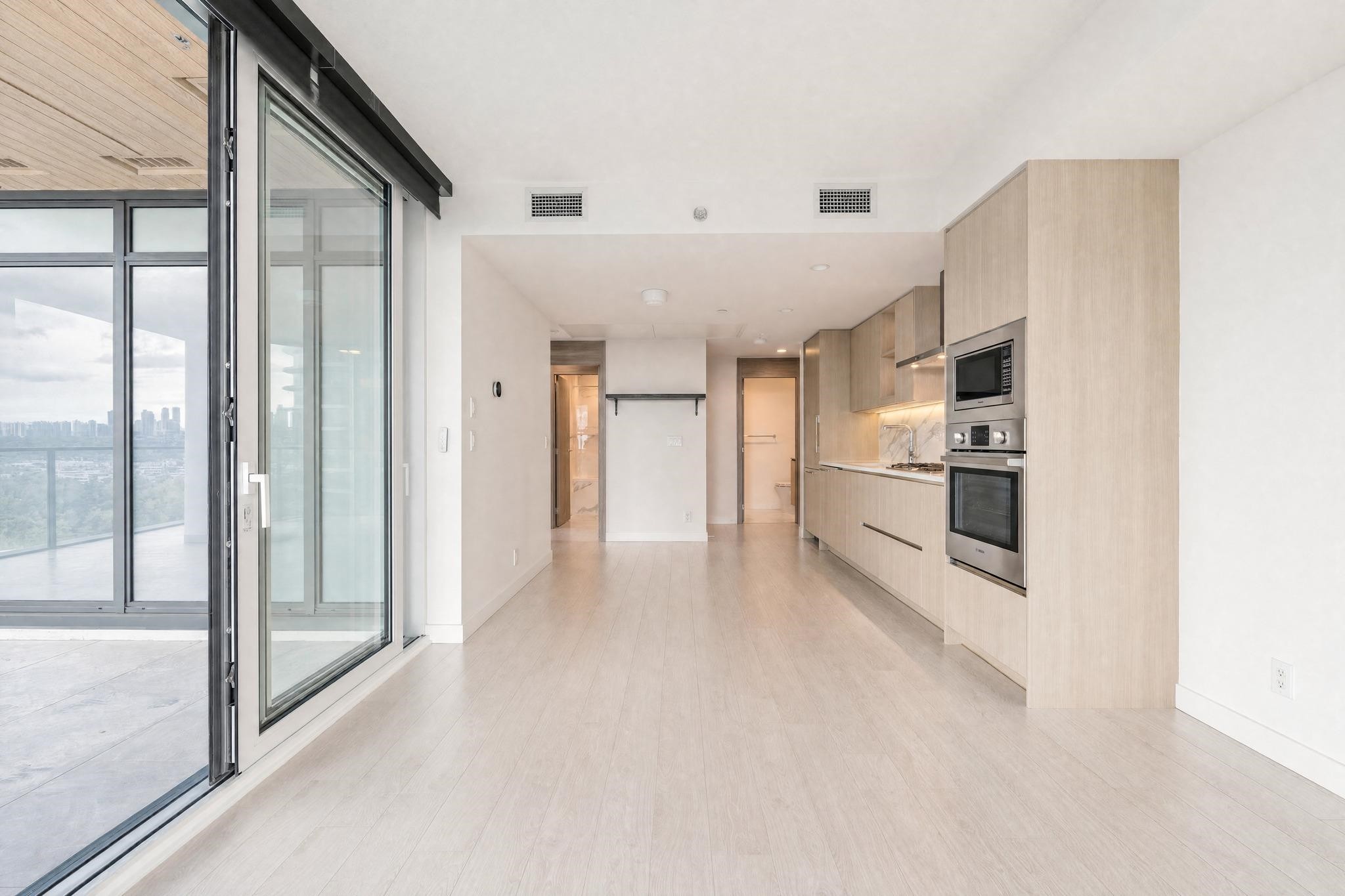 1702-4890 Lougheed Highway, Burnaby, BC