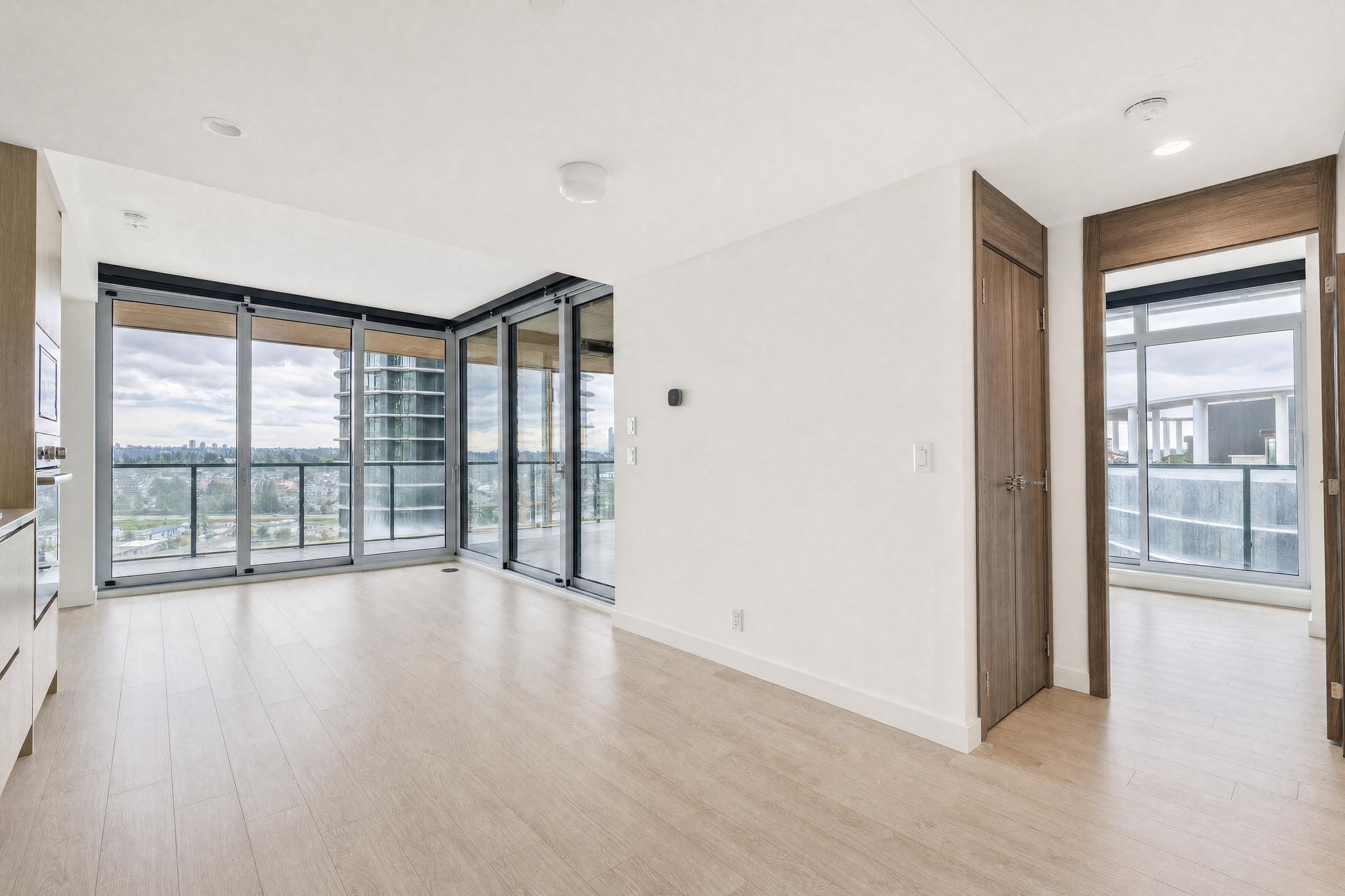 1702-4890 Lougheed Highway, Burnaby, BC