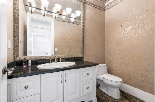 9871 Pigott Road, Richmond, BC - Indoor Photo Showing Bathroom