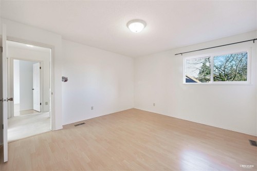 9400 Mcburney Drive, Richmond, BC - Indoor Photo Showing Other Room