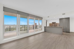 3605-2135 Springer Avenue Burnaby, BC V5B 0C1