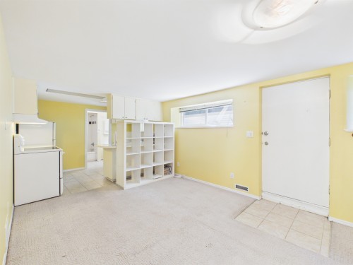 3035 5Th Avenue W, Vancouver, BC - Indoor Photo Showing Laundry Room