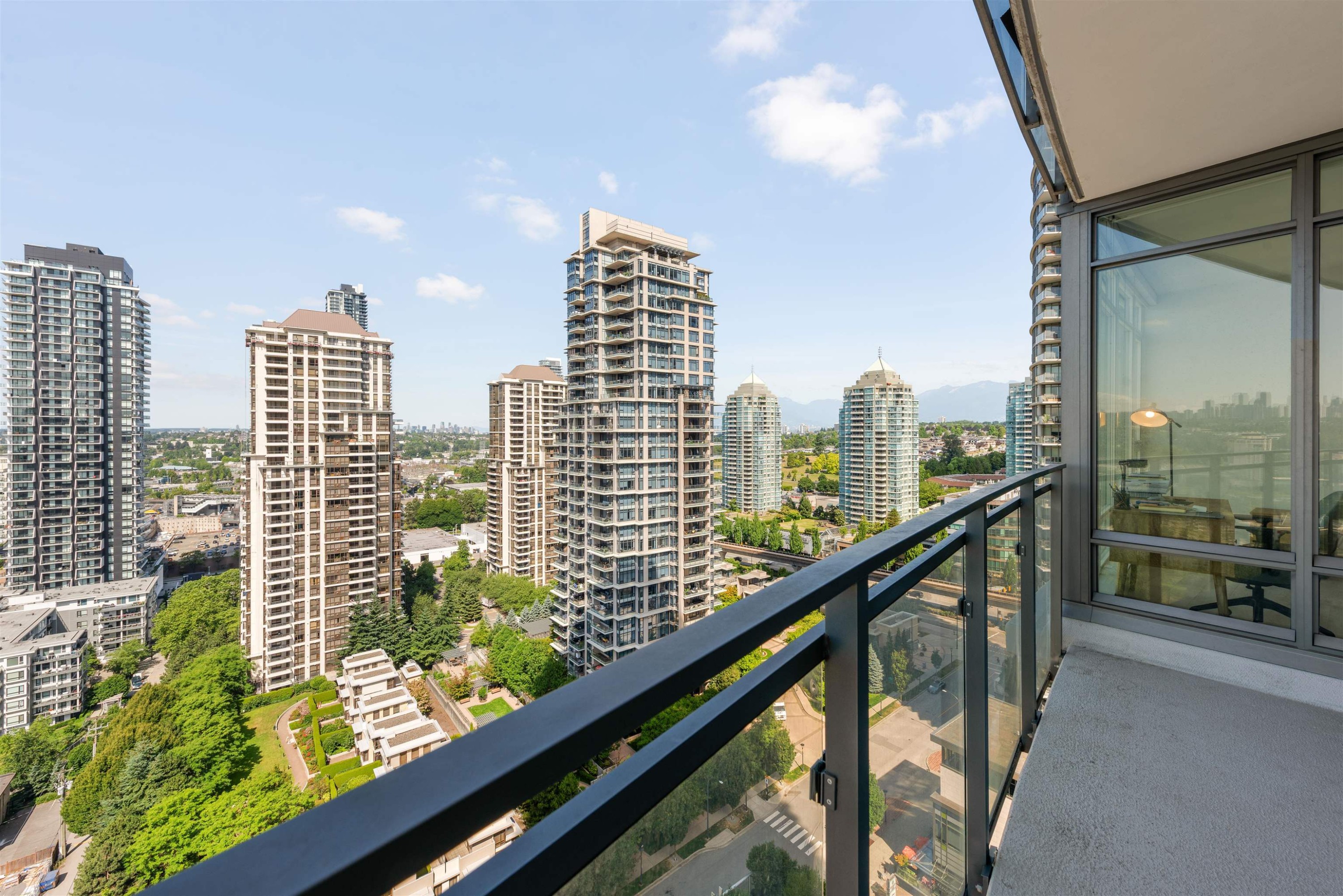 1808-2085 Skyline Crescent, Burnaby, BC - Outdoor