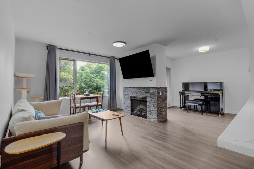 309-200 Klahanie Drive  Port Moody, BC V3H 5K7