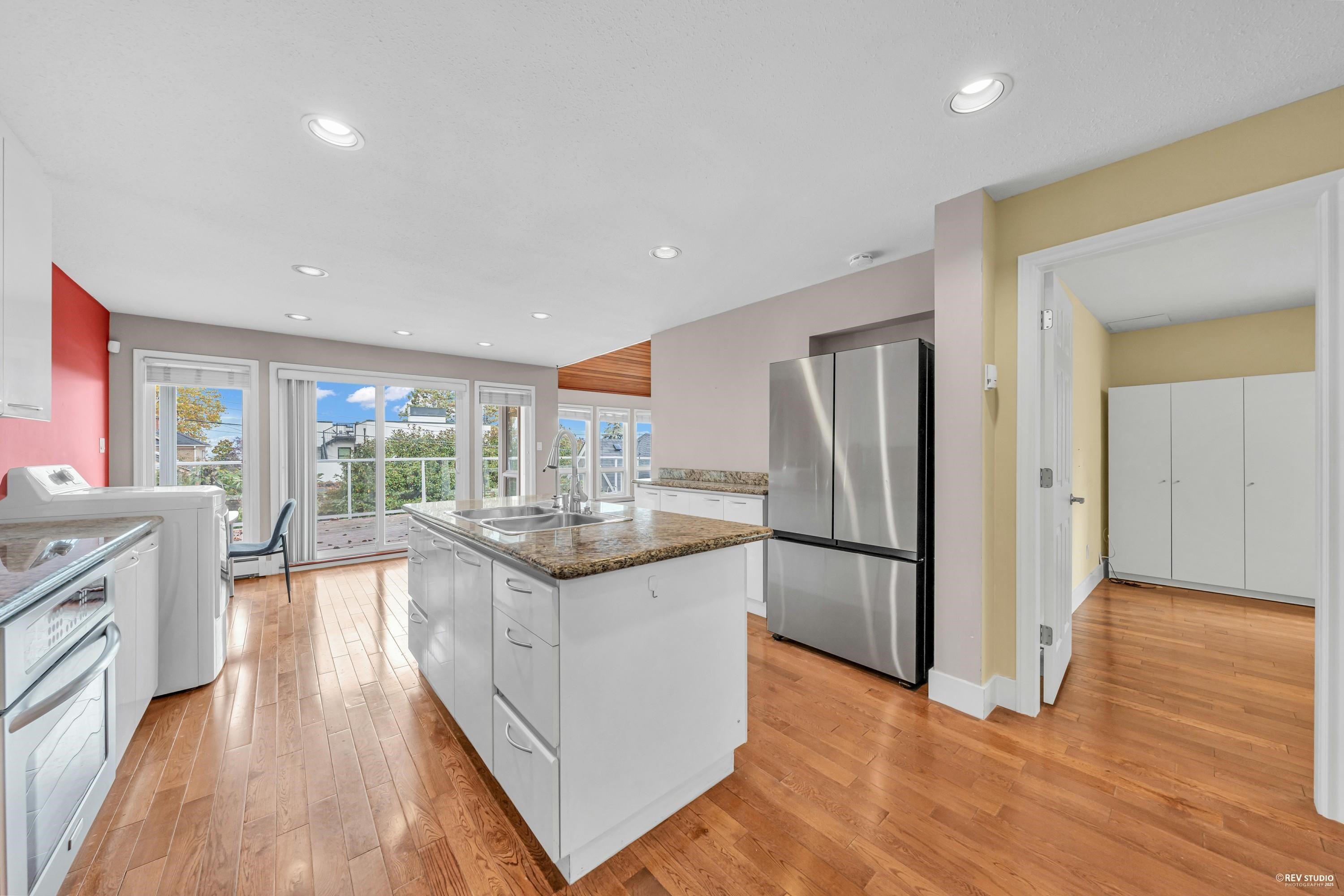 3191 23Rd Avenue W, Vancouver, BC - Indoor Photo Showing Kitchen With Double Sink